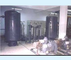 Compressed air / gas dryers